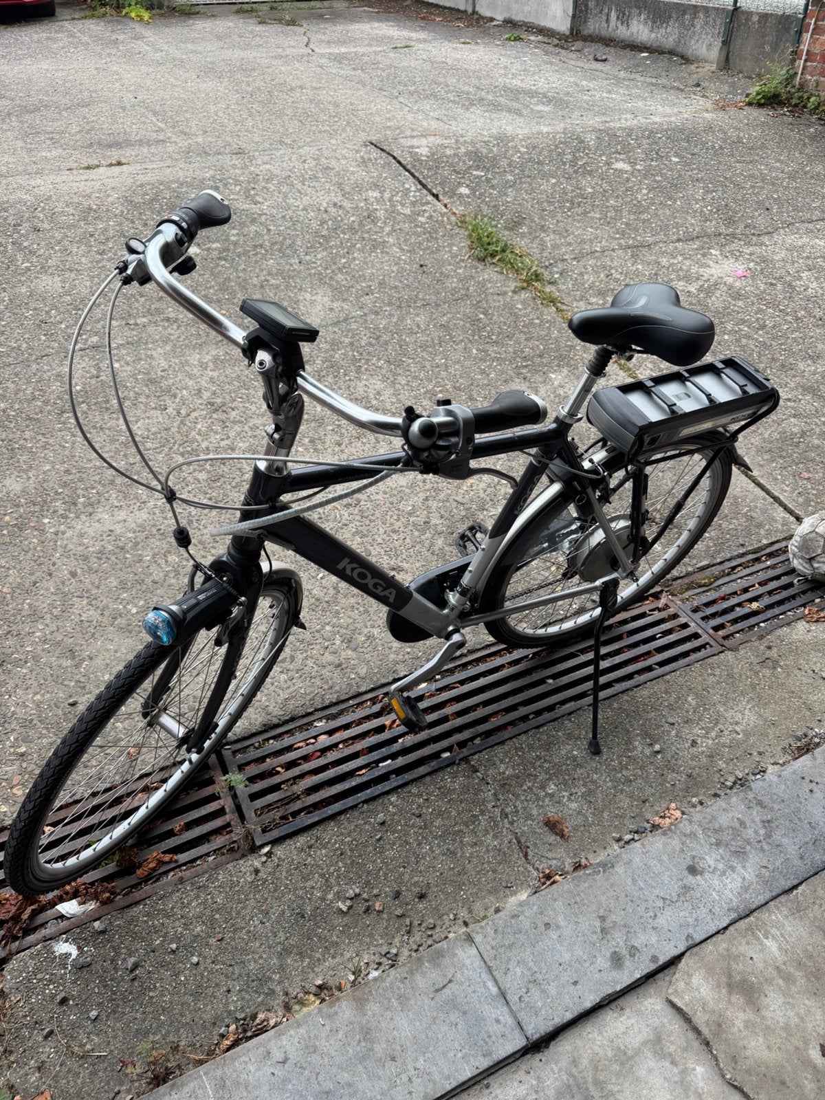 Electrische fiets Koga, Fietsen en Brommers, Ophalen, Zo goed als nieuw, Versnellingen