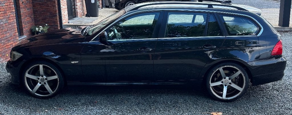 BMW 318d Touring, Autos, BMW, Achat, Noir, 5 portes, Particulier