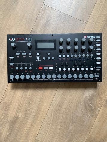 Elektron Analog Four mk1, Musique & Instruments, Enlèvement, Comme neuf