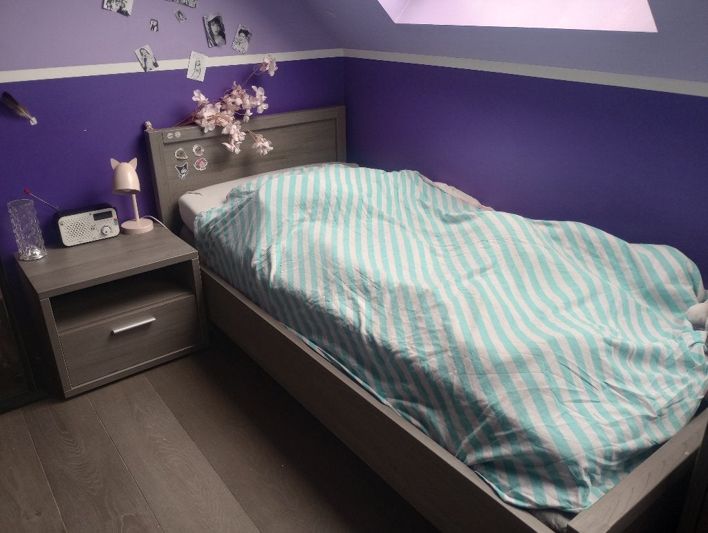 Volledige kinderkamer/Tienerkamer bed,nachtkastje,kleerkast,, Ophalen, Zo goed als nieuw, Jongetje of Meisje
