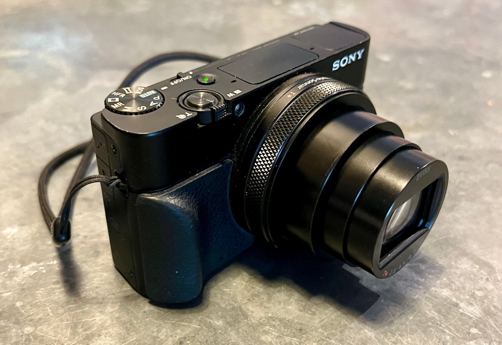 Sony rx100 vii  ++ met accessoires ++, TV, Hi-fi & Vidéo, 20 mégapixels, Écran inclinable/pivotant, Comme neuf, Enlèvement