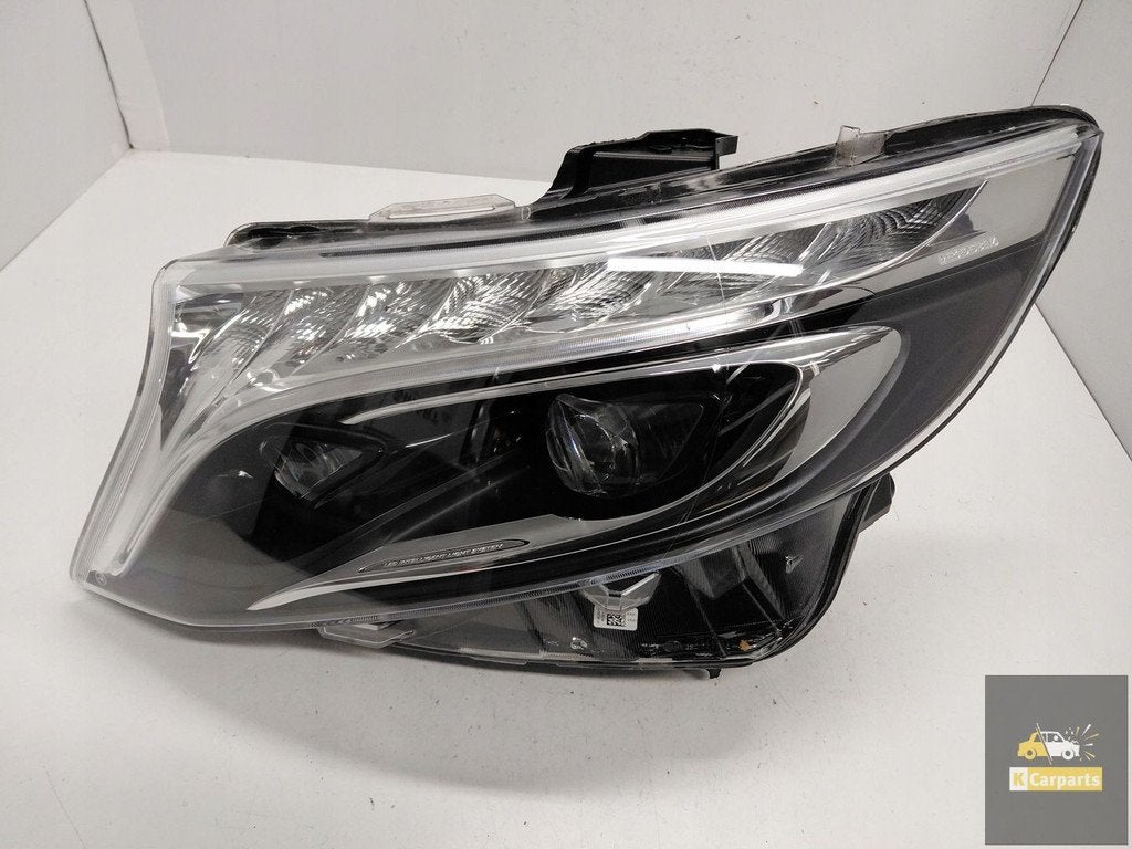 A4479061401, Mercedes V-Klasse W447 Lift Full Led ILS Zwart, Gebruikt, Mercedes-Benz AG, Mercedes-Benz, Mercedesstrasse 120
70372  Stuttgart, DE