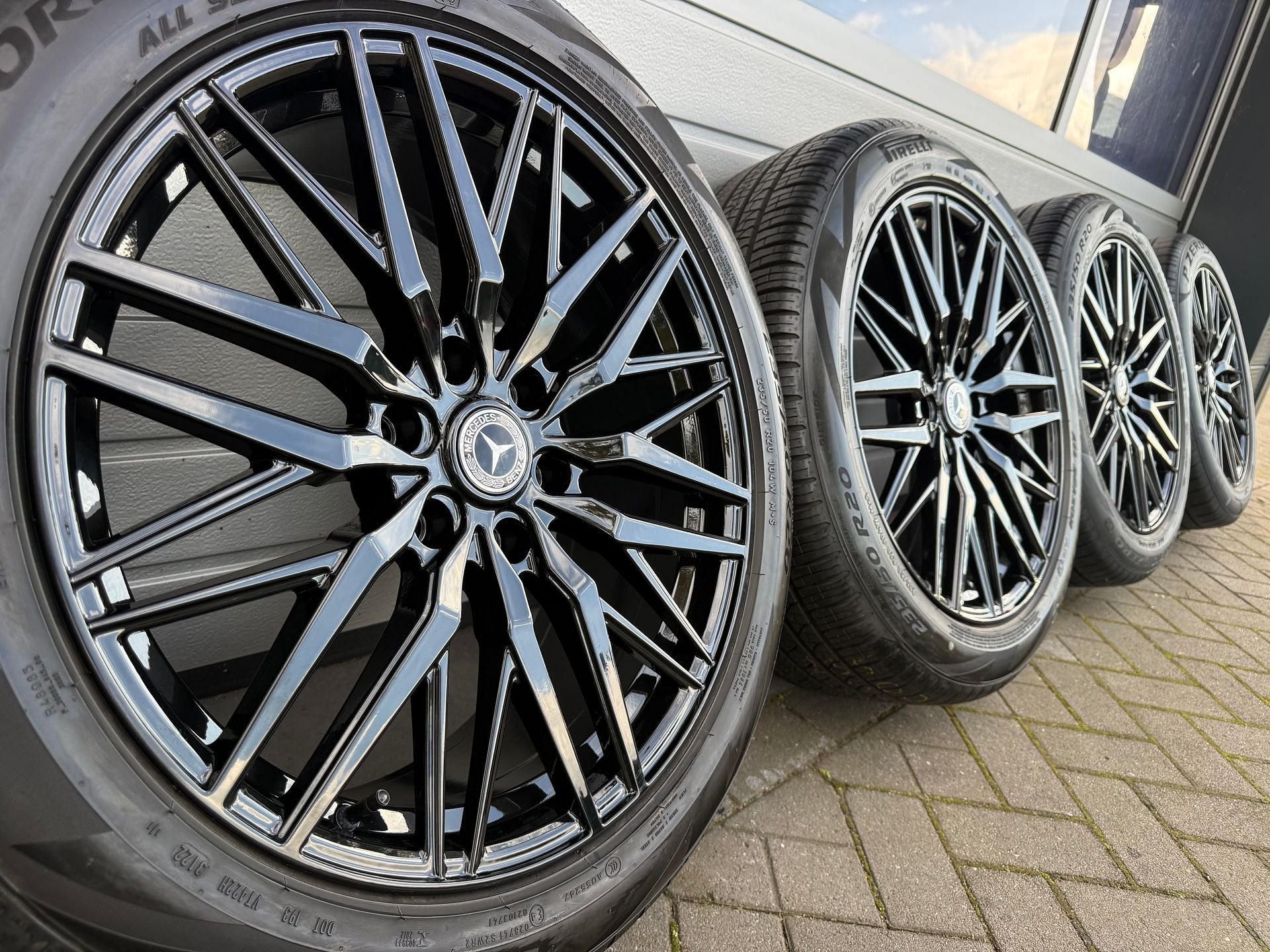20 jantes et pneus pour Mercedes Sprinter W907, W906, W910 e, Neuf, Pneus et Jantes, Pneus été, 235 mm