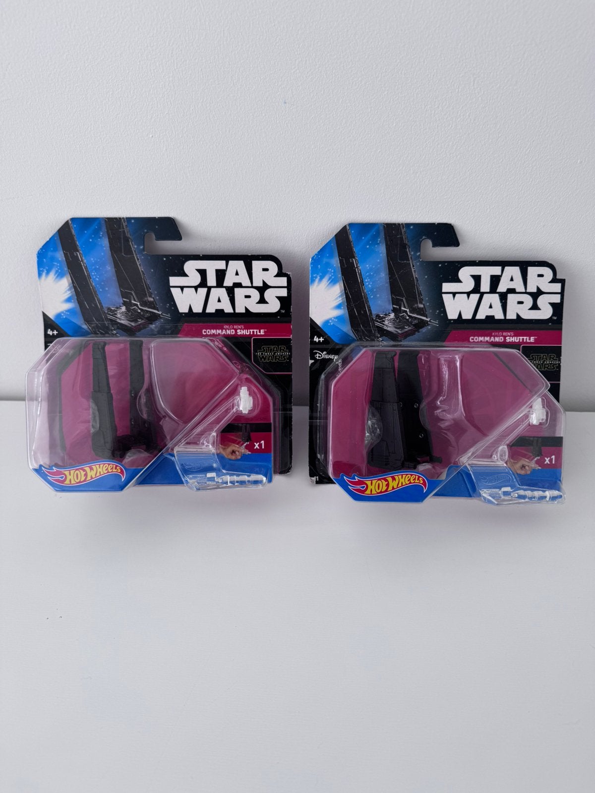 2 x Hotwheels Star Wars Kylo Ren’s Command shuttle ongeopend, Verzamelen, Ophalen of Verzenden, Nieuw