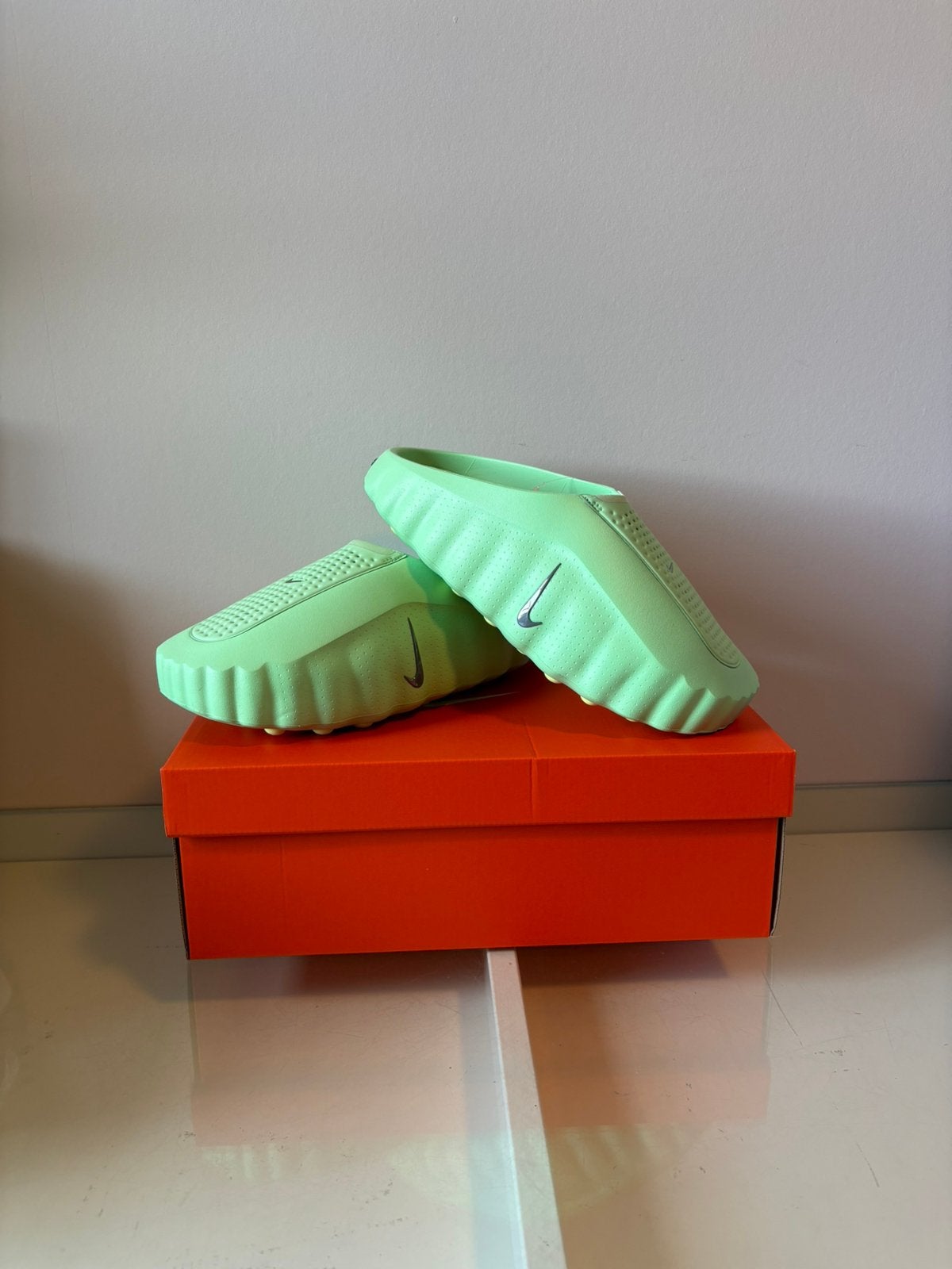 Nike Mind 001 “ Cucumber Calm “ Maat 48.5, Kleding | Heren, Schoenen, Slippers, Overige kleuren, Nieuw, Ophalen of Verzenden