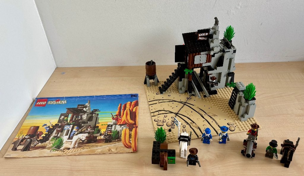 Lego System 6761 Bandit's Secret Hide-Out, Enfants & Bébés, Jouets | Duplo & Lego, Utilisé, Lego, Ensemble complet, Complet, Accessoires inclus