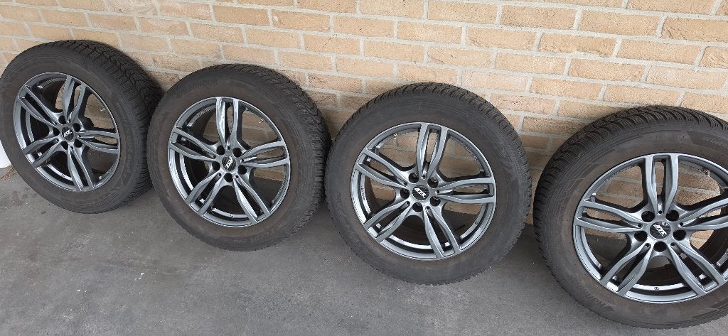 Kit hiver BMW X3 G01 et X4 G02 en 225 60 18, Pneus et Jantes, Pneus hiver, Véhicule de tourisme, 18 pouces