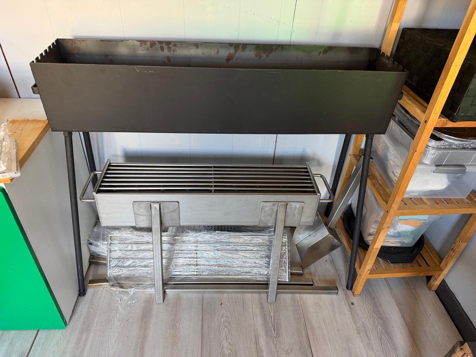 Barbeque, Ophalen, Zo goed als nieuw