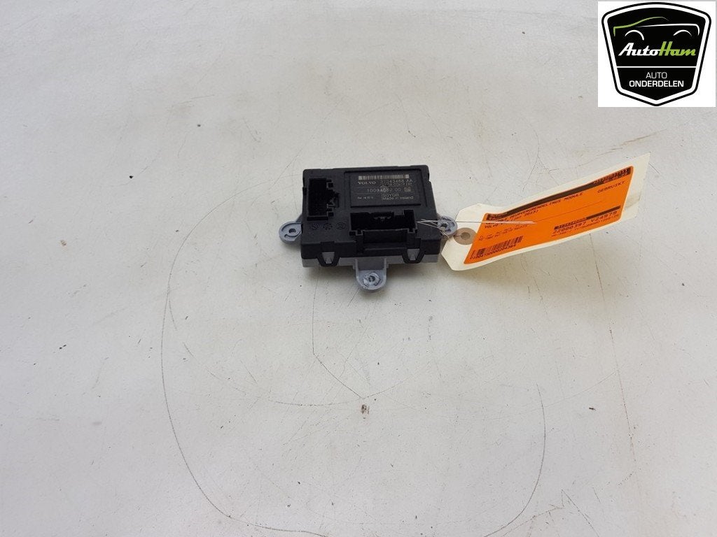 ORDINATEUR VEROUILLAGE CENTRALISE Volvo V70 (BW), Info@volvocars.com, Volvo Car Germany GmbH, Siegburger Straße 229
50679  Köln, DE