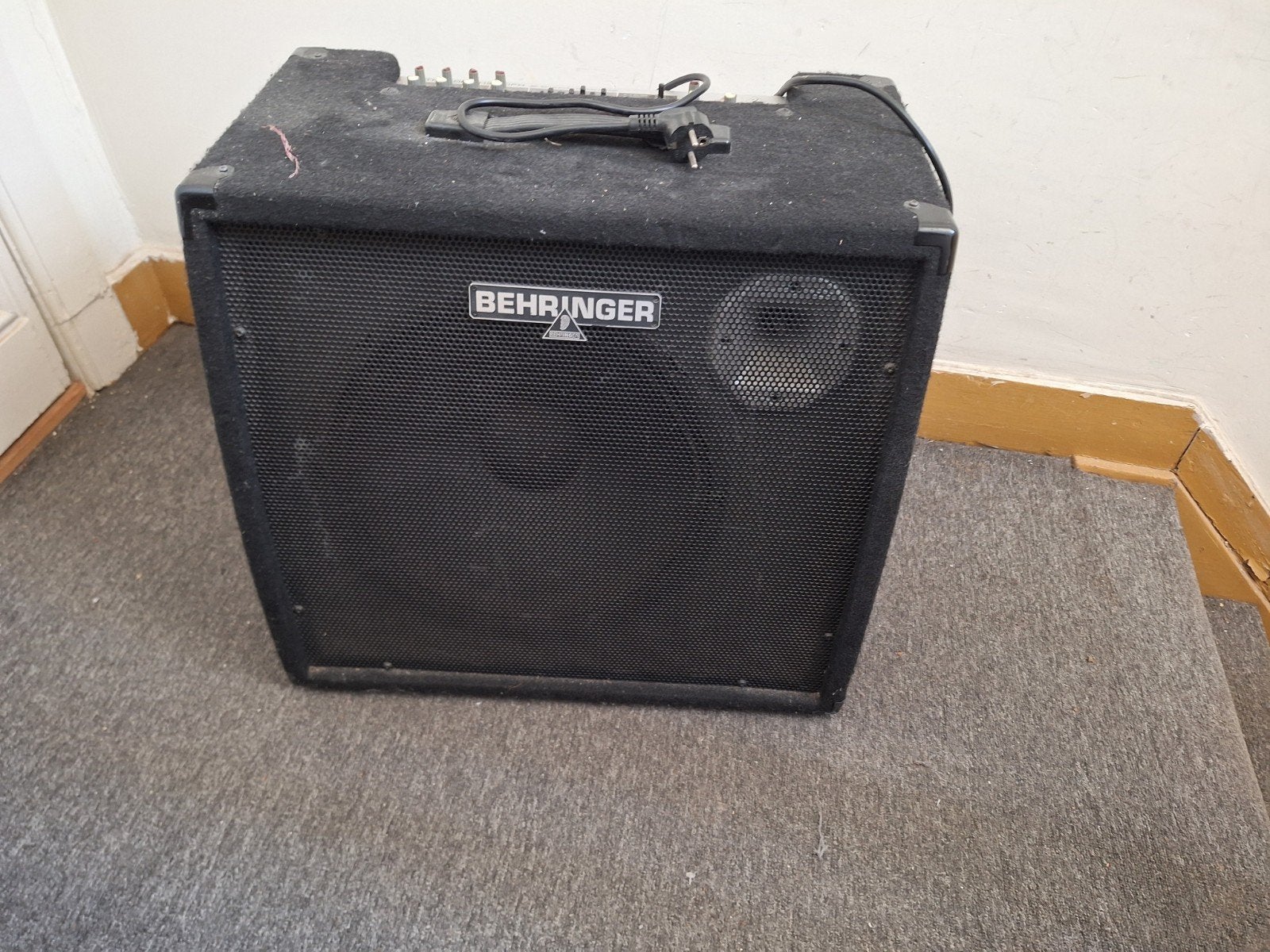 behringer ultratone k3000fx, Ophalen