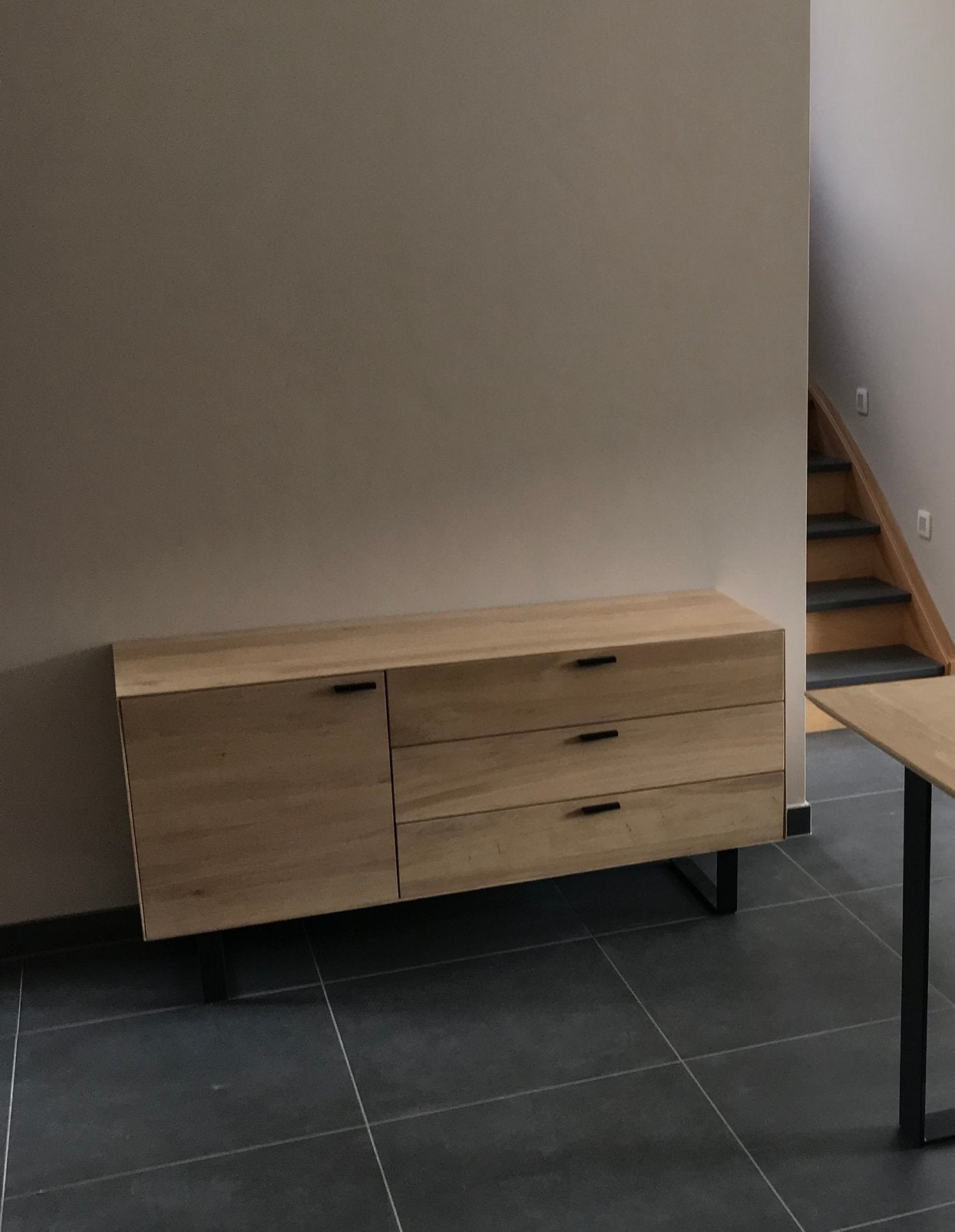 Buffet – chêne naturel – Overstock Home (Juntoo), Maison & Meubles, 25 à 50 cm, Enlèvement, Utilisé, Chêne