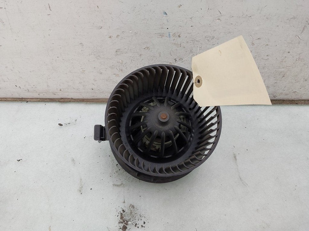 KACHEL VENTILATORMOTOR Renault Twingo II (CN), Gebruikt, Renault, Valeo, 100, rue de Courcelles
75017  Paris, FR