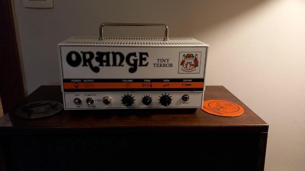 Oranje Tiny Terror, Muziek en Instrumenten, Ophalen