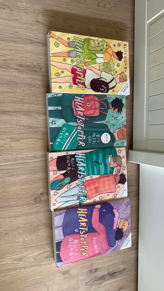 Heartstopper leesboeken, Ophalen, Zo goed als nieuw