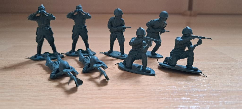 1/32 airfix russische infanterie, Ophalen of Verzenden, Gebruikt, Groter dan 1:35, Figuur of Figuren