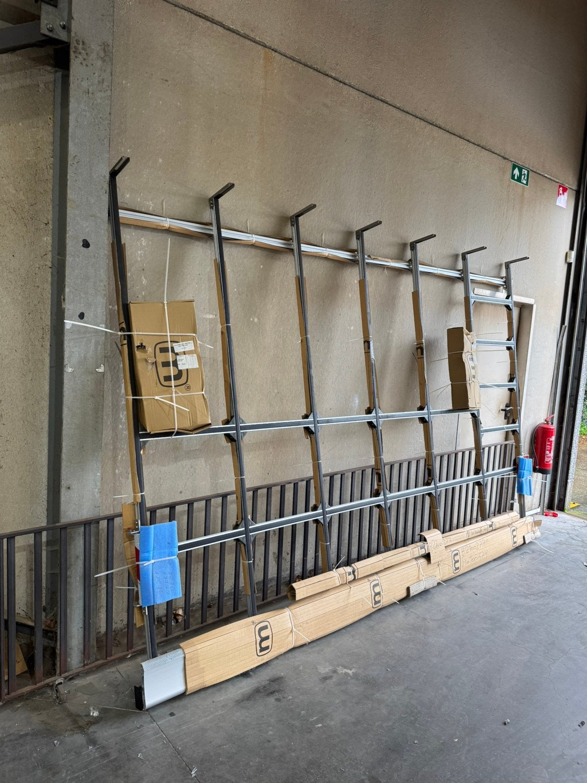 Glasrasteel / glasdrager, Ophalen, Zo goed als nieuw