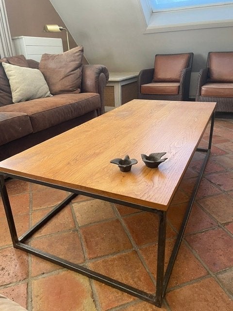 salontafel in eik met metalen onderstel, Huis en Inrichting, Ophalen, Gebruikt, Metaal