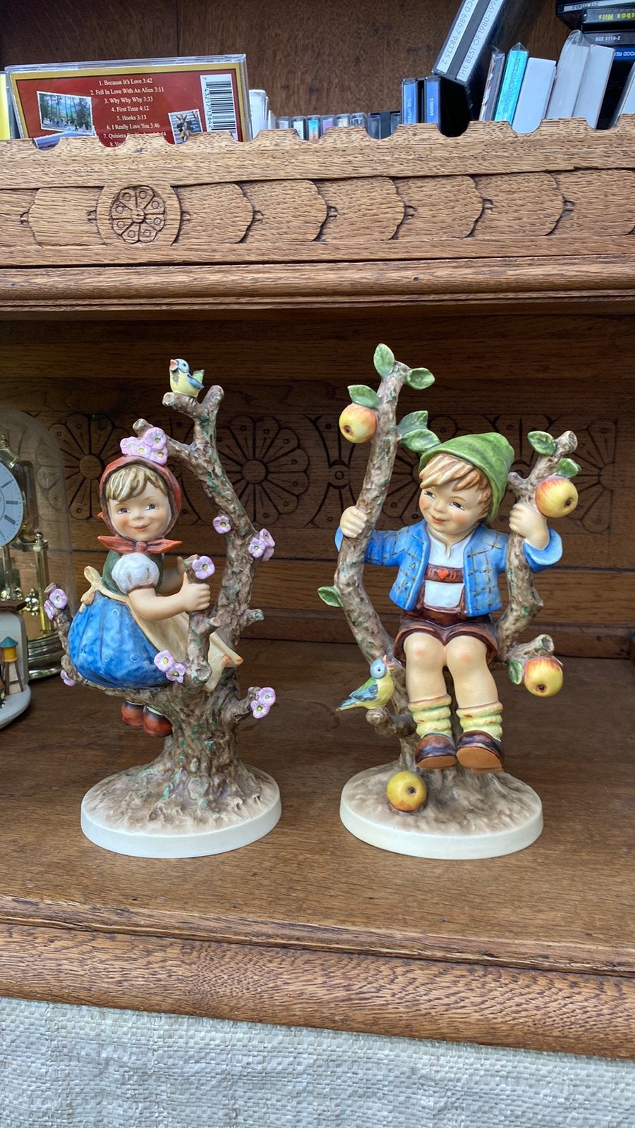 Hummel set.  Nr 141 v en 142 v    26 cm groot, Ophalen of Verzenden, Zo goed als nieuw, Hummel