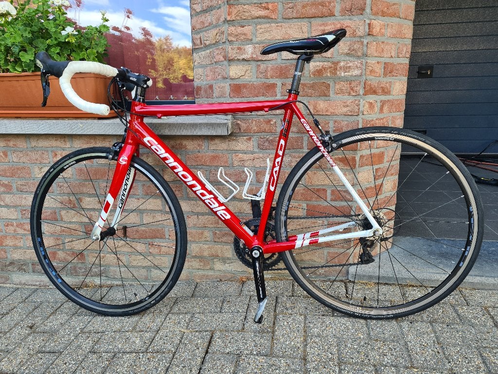 Koersfiets Cannondale Caad 10 Race Red van 2012 maat 56, Fietsen en Brommers, 28 inch, Aluminium, Zo goed als nieuw, 15 tot 20 versnellingen