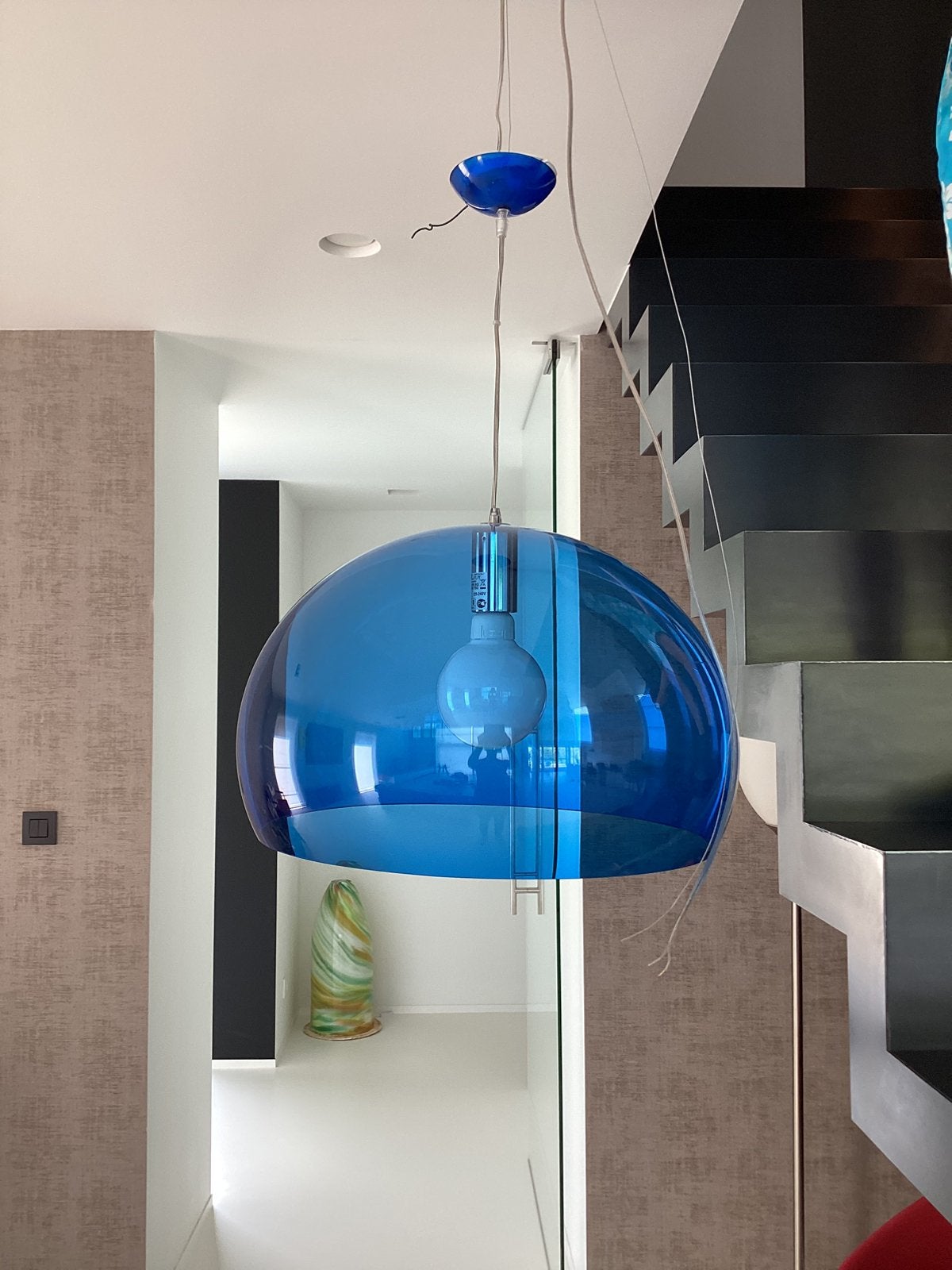 Lampe suspendue Kartell FLY - bleue, Maison & Meubles, Lampes | Suspensions, Comme neuf, Synthétique, Enlèvement