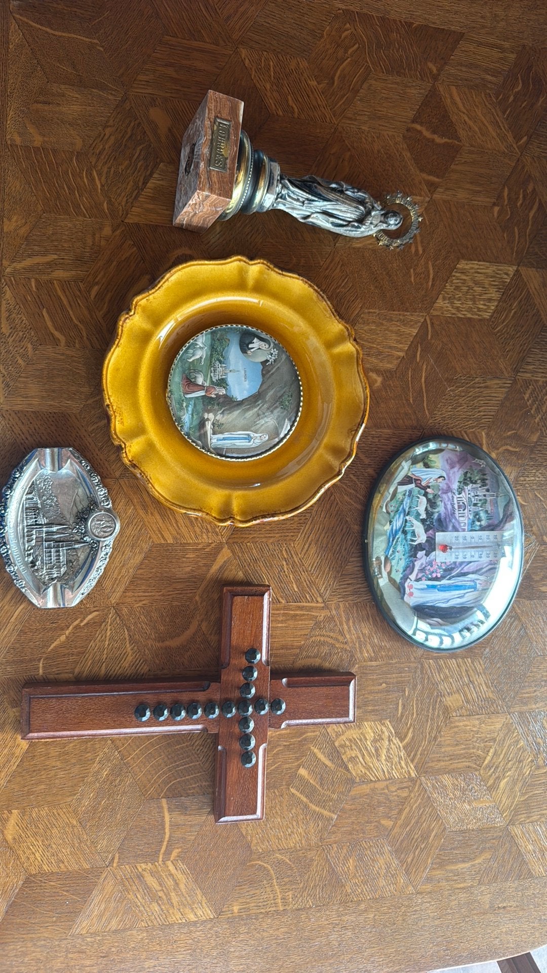 Lot vintage religieuze items uit Lourdes, Ophalen of Verzenden, Zo goed als nieuw, Beeld(je)