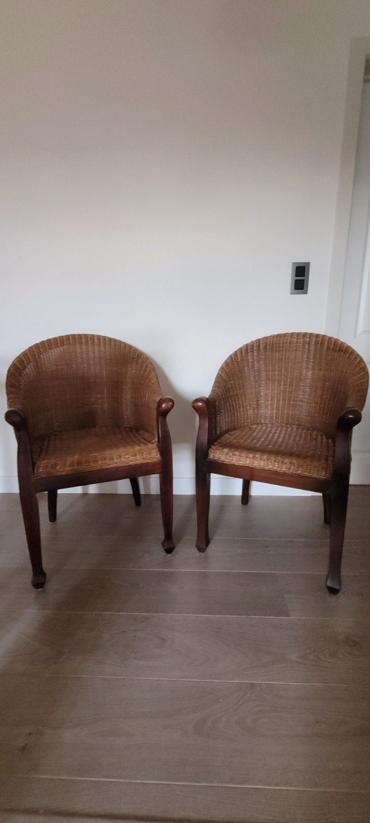2 rieten stoelen, Huis en Inrichting, Ophalen, Gebruikt, Twee, Bruin