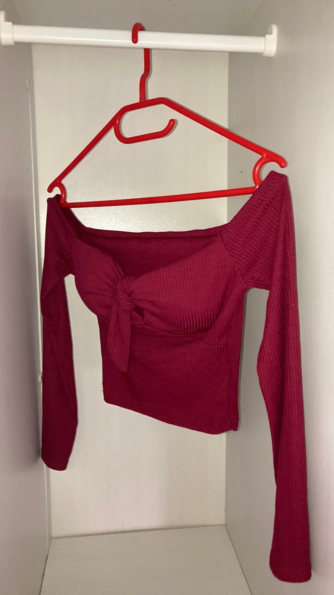 Rode top met lange mouwen, Kleding | Dames, Topjes, Maat 38/40 (M), Ophalen of Verzenden, Zo goed als nieuw, Lange mouw