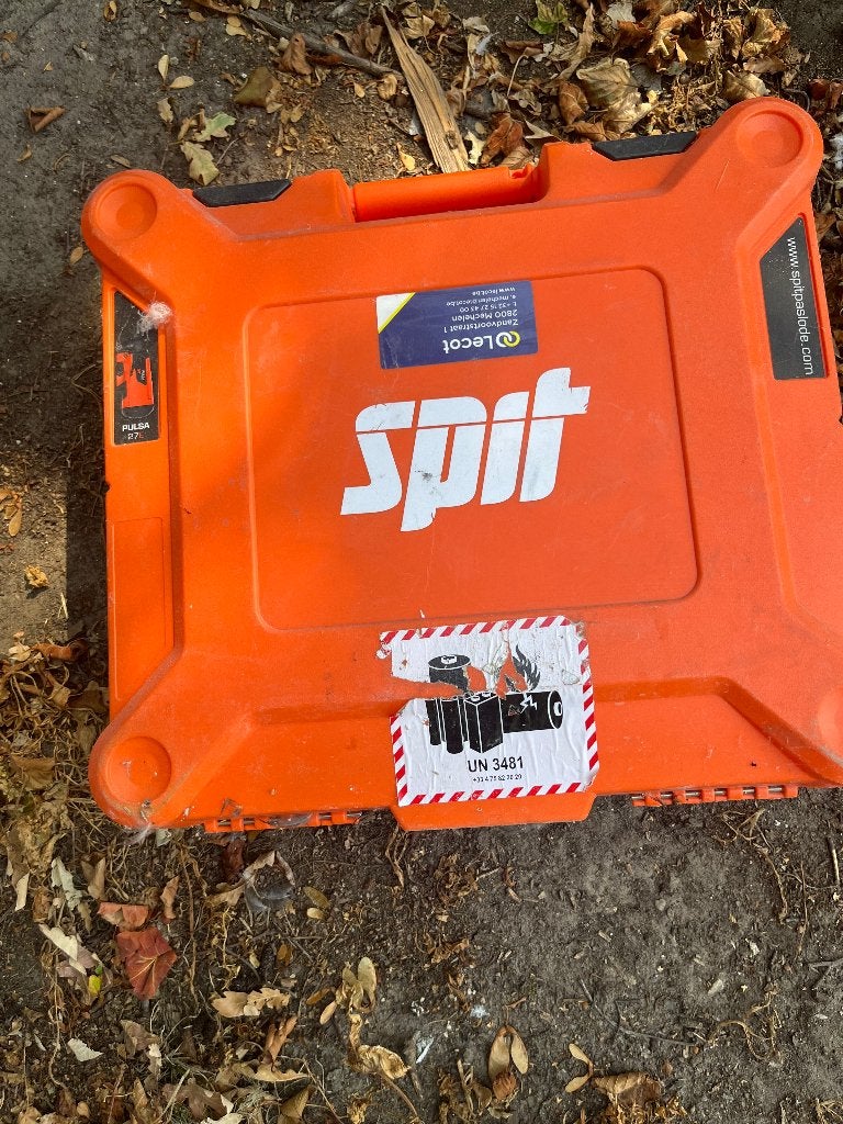 SPIT PULSA 27E snoerloos nagelapparaat op gas in koffer, Enlèvement, Comme neuf, Autres types, Autres marques