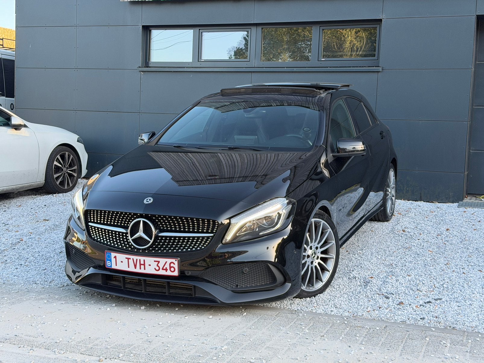 Mercedes Classe A Pack AMG • Full Options • Première Main •, Autos, Classe A, Achat, Euro 6, Noir