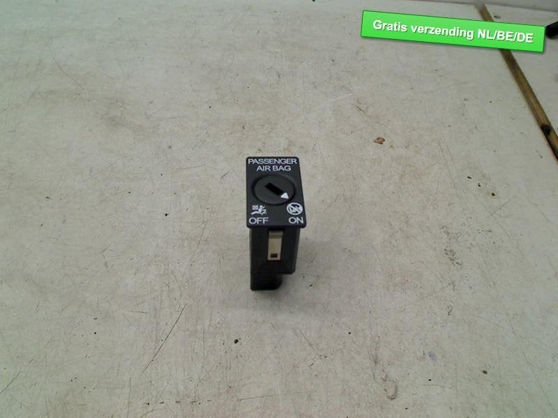 AIRBAGSLOT Audi A1 Sportback (8XA / 8XF) (5C5919237), Info@audi.de, Audi, Audi AG, Gebruikt