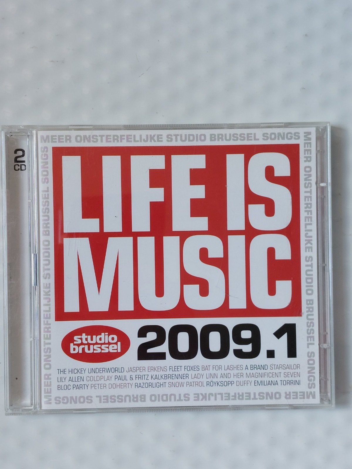LIFE IS MUSIC 2009.1 (Studio Brussel), Verzenden