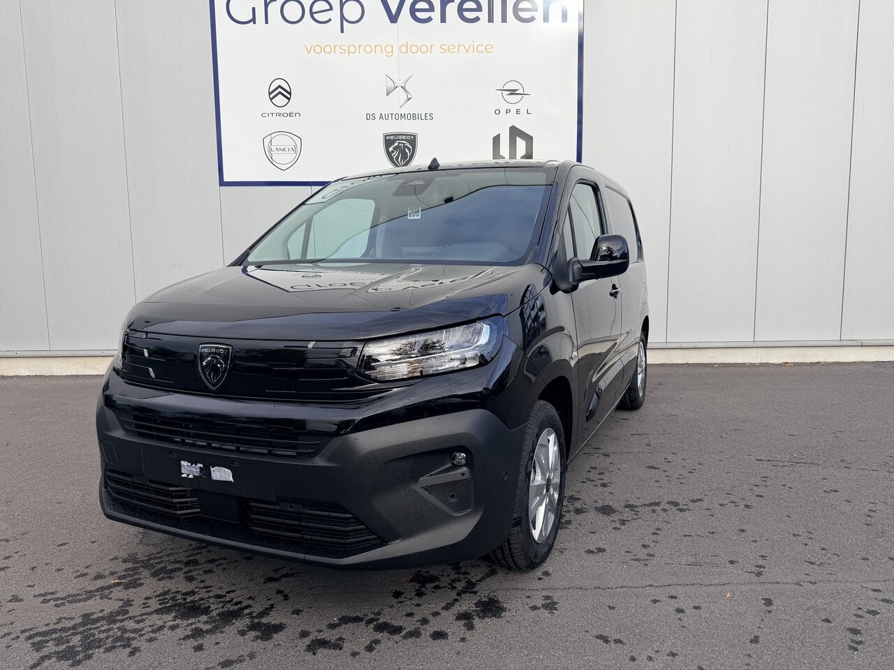 Peugeot Partner 130PK AUTOMAAT *0KM* NAVI - KEYLESS - SURRO, 4 deurs, 1498 cc, 0 kg, Zwart