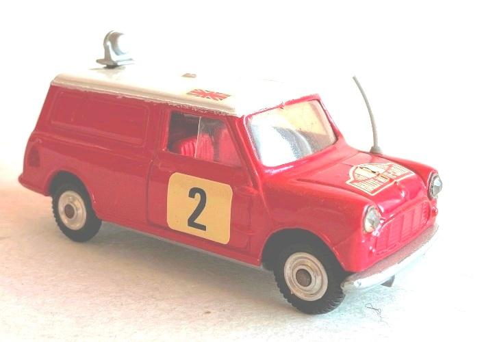 Mini Van Monte Carlo 1966 support Corgi ., Enlèvement ou Envoi, Utilisé, Voiture, Corgi