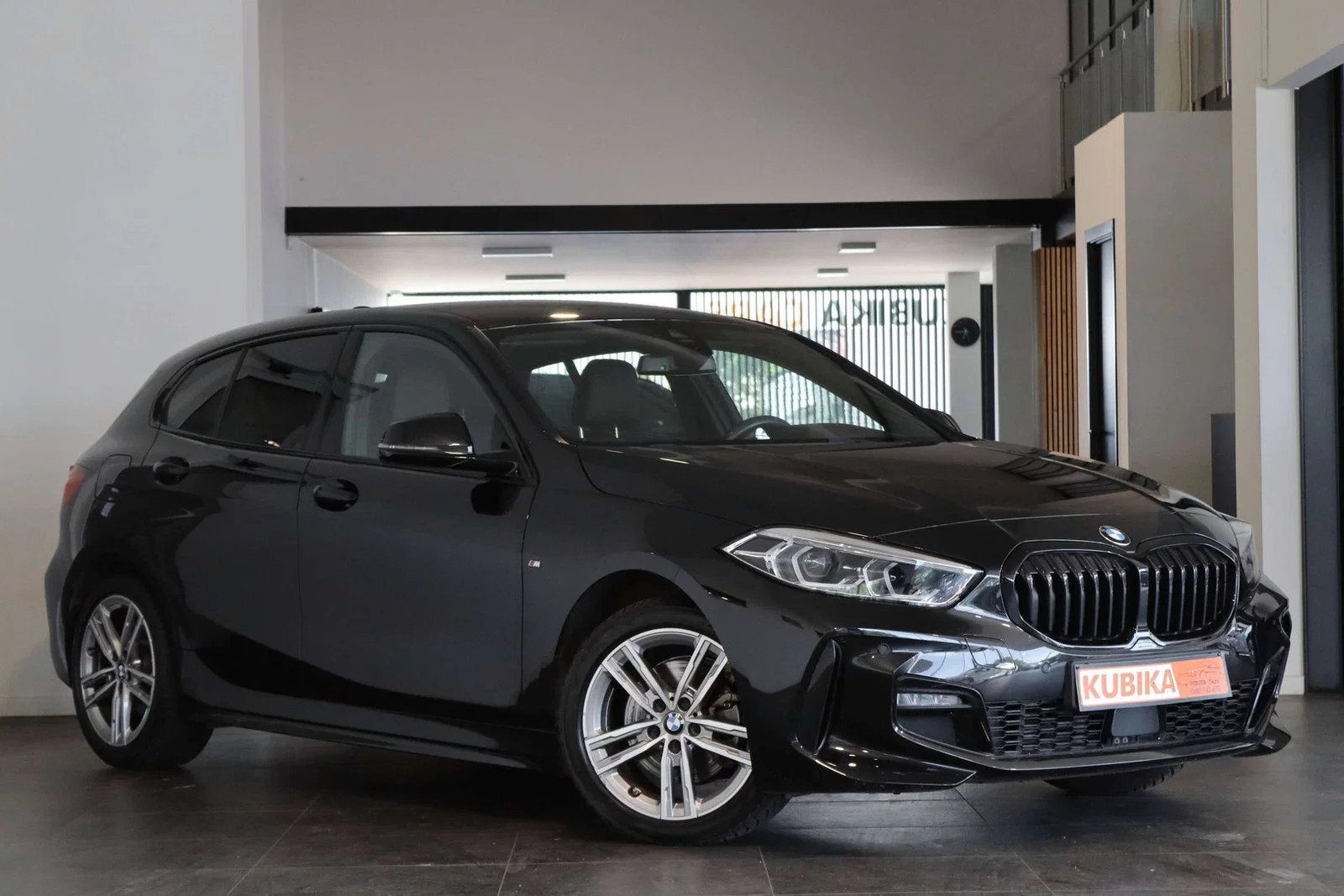 BMW 1 Serie 116 116iA OPF M-Pack Navi CruiseC Leder Garantie, Automaat, 116 g/km, 1 Reeks, Gebruikt