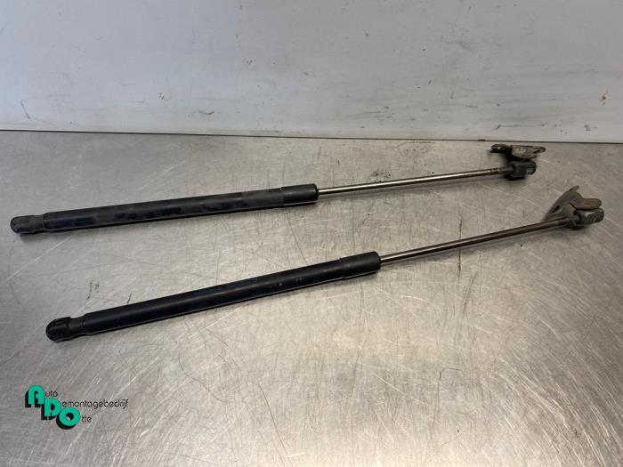 Kit amortisseur gaz hayon d'un Ford Fiesta (Fiesta 08-), -, 3 mois de garantie, -, -