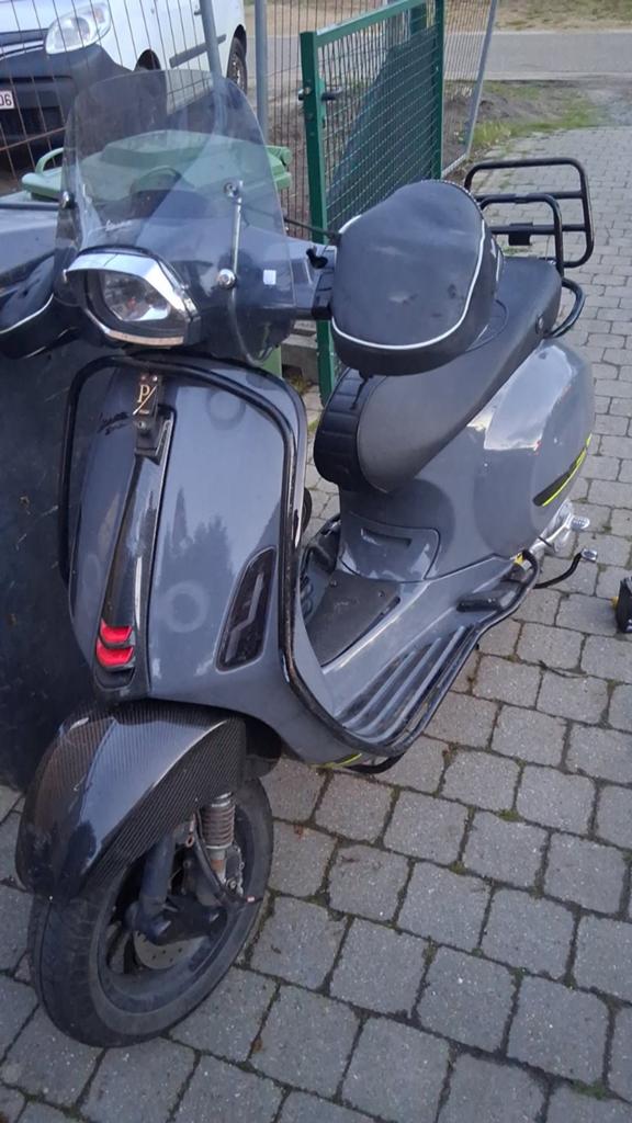 Vespa sprint 80 cc, Vélos & Vélomoteurs, Scooters | Vespa, Enlèvement ou Envoi