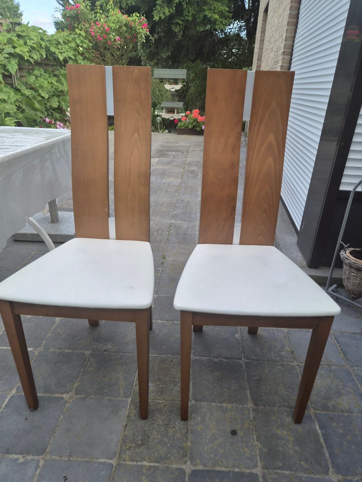1 salon en cuir, table basse, 2 chaises, Enlèvement