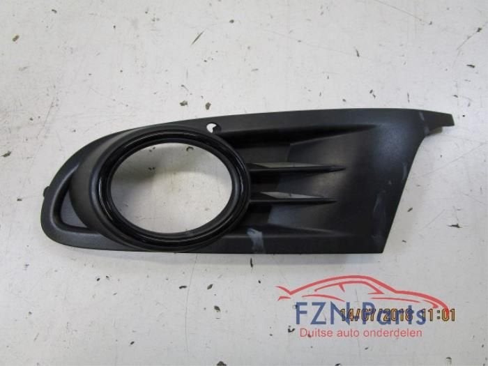 VW Golf 6 Mistlamprooster Bumperinleg Links, Enlèvement ou Envoi, Utilisé, Avant, Pare-chocs