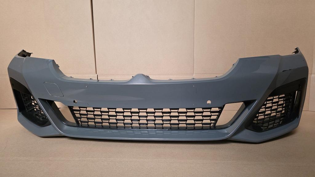 Voorbumper BMW 5 Serie G30 G31 LCI M PAKKET 51118098644 PDC, Gebruikt, -, Voor, Ophalen of Verzenden