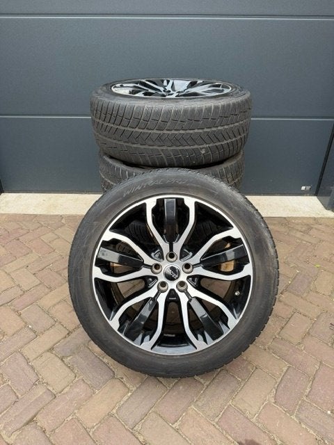 Set Landrover Range Rover velgen met goede winter banden 21", Auto-onderdelen, Ophalen, Gebruikt, 275 mm, Banden en Velgen