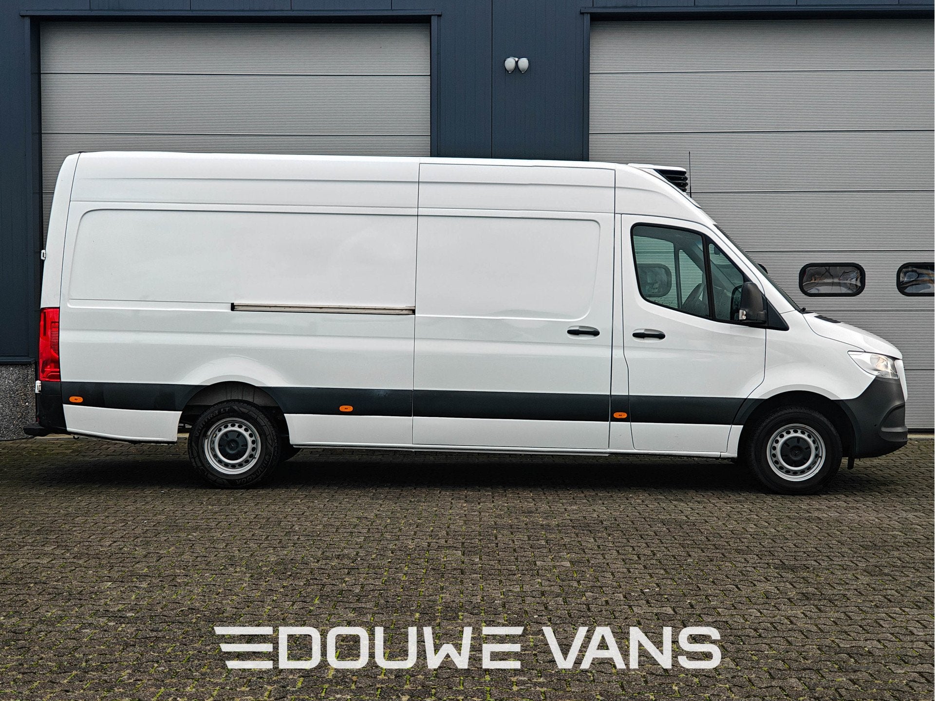 Mercedes-Benz Sprinter L3 H2 317 Vrieswagen Automaat MBUX 10, Autos, Achat, Euro 6, Entreprise, 3 places