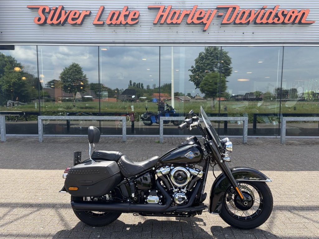 Harley-Davidson Softail Heritage Classic (bj 2025), Motoren, Meer dan 35 kW, Overig, 1923 cc