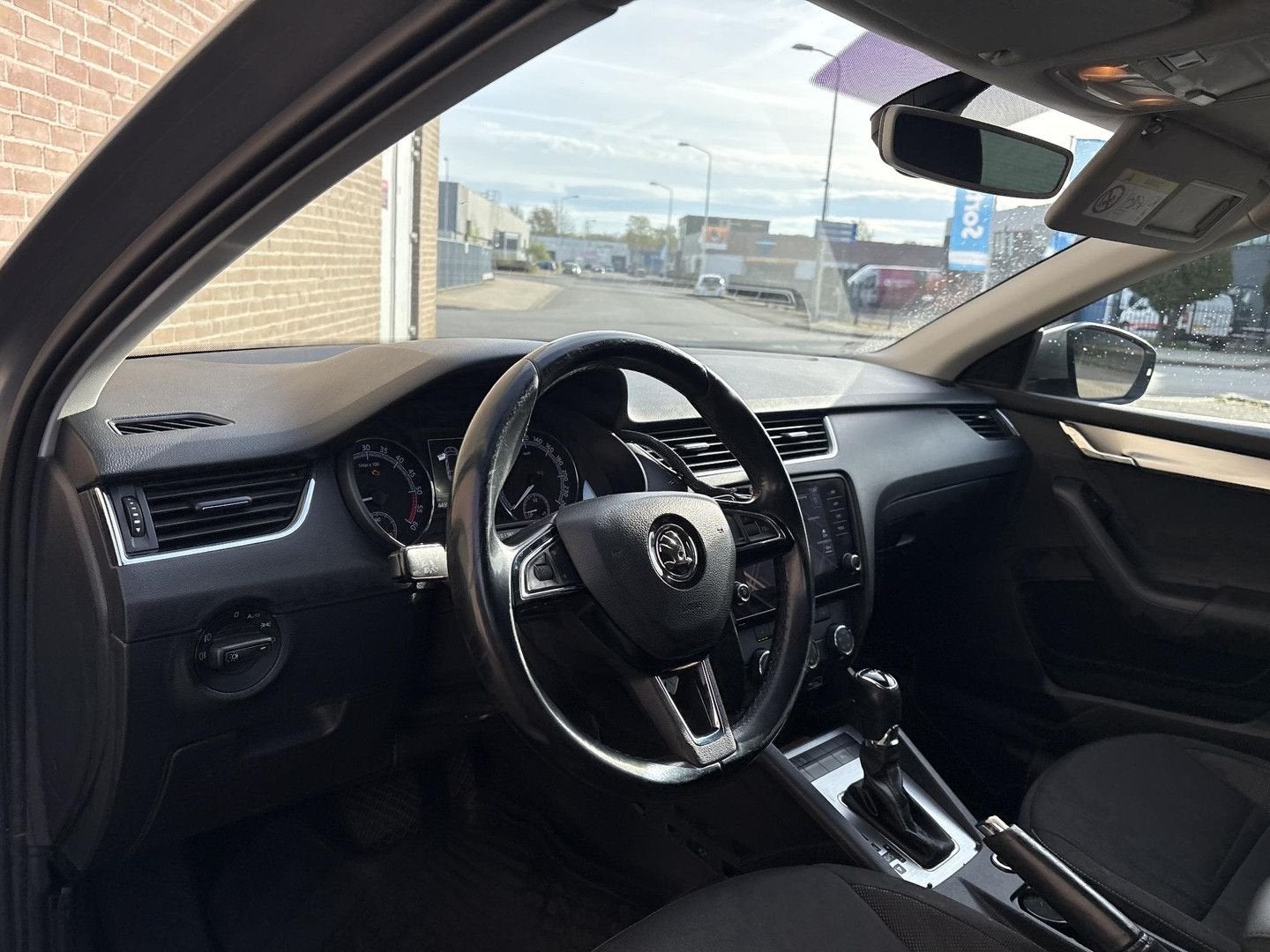 Skoda Octavia Combi 1.6 TDI Greentech Style Automaat | Airco, Autos, Skoda, Argent ou Gris, Achat, Entreprise, Noir