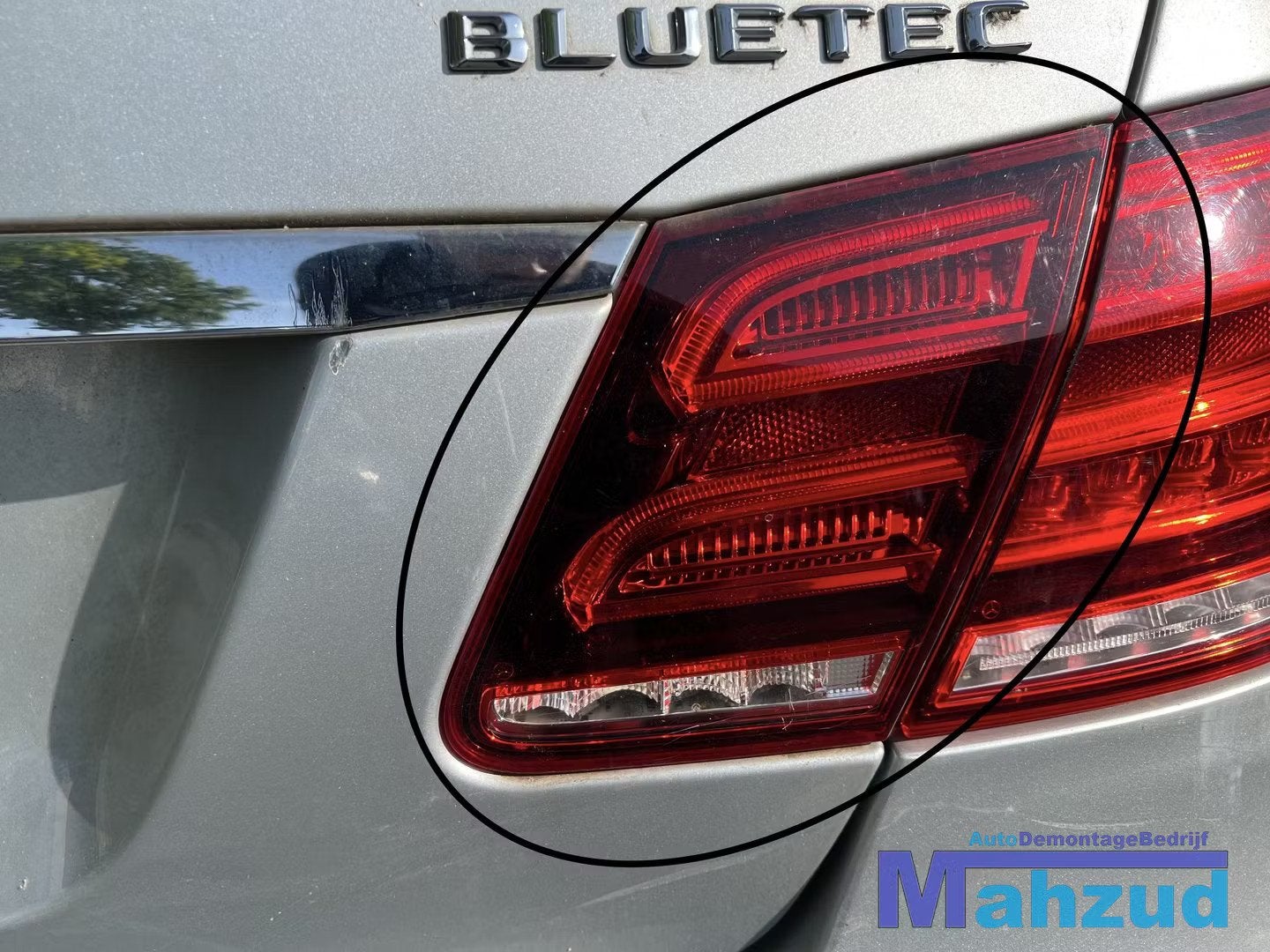 Mercedes W212 E KLASSE rechts binnen achterlicht 2013-2016, Gebruikt, Mercedes-Benz AG, Mercedes-Benz, Mercedesstrasse 120
70372  Stuttgart, DE