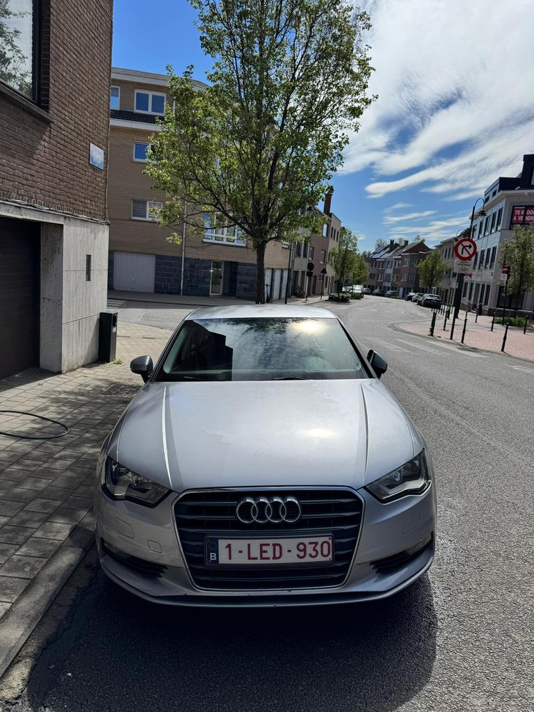 Audi A3 berline Ambiente, Autos, Cuir, Achat, Automatique, Particulier