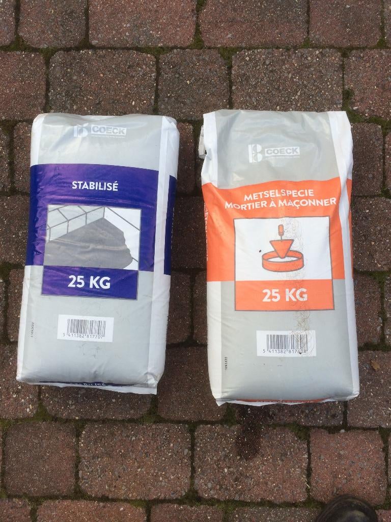 1 zak 25 kg stabilisé & 1 zak 25 kg metselspecie, Ophalen, Nieuw