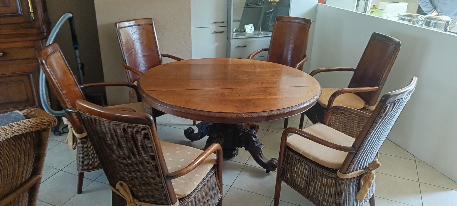 Antieke Franse eike tafel + Holland antieke stoelen., Antiek en Kunst, Ophalen