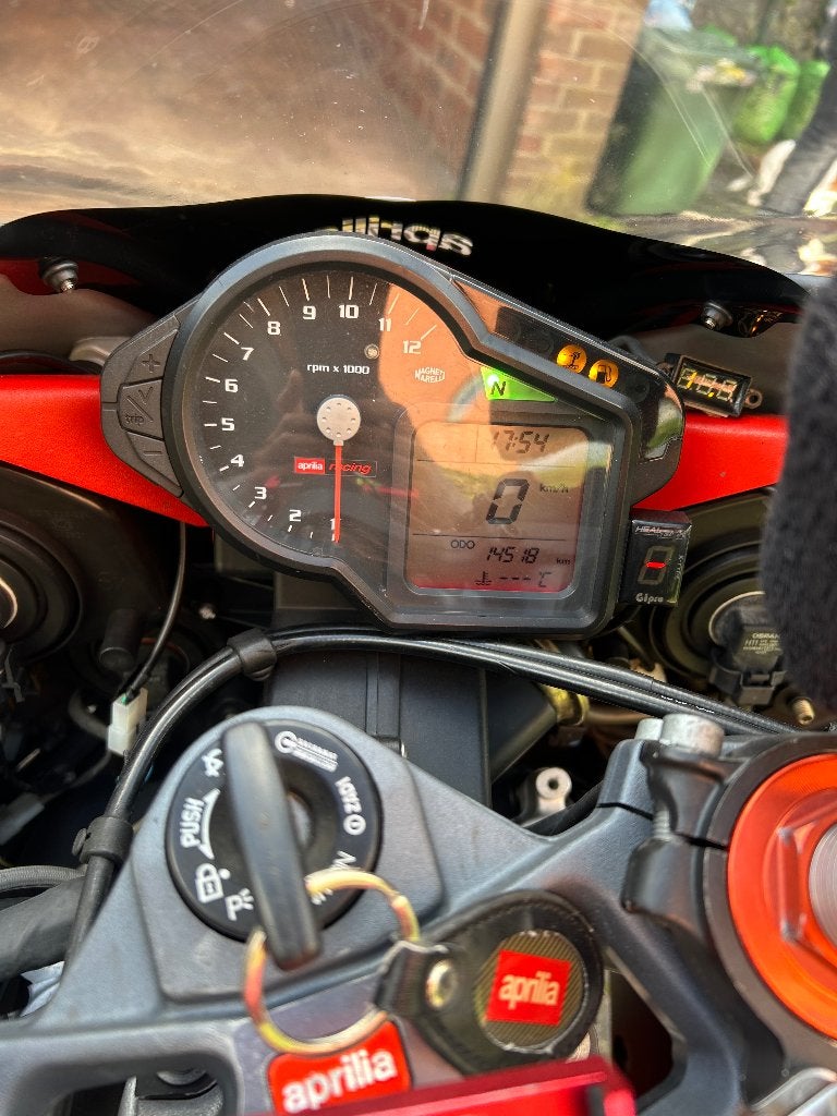 Aprilia RSV 1000r, Motoren, Motorrijbewijs A, Gebruikt, Super Sport, Particulier