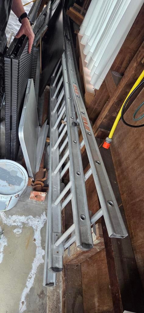 2 delige ladder 2x18 sporten, Doe-het-zelf en Bouw, Ladders en Trappen, Ophalen, Ladder