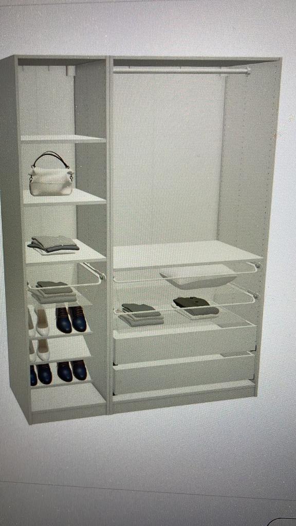 GEZOCHT Kast 1m breed, 2m10 hoog (ongeveer), Enlèvement, Comme neuf